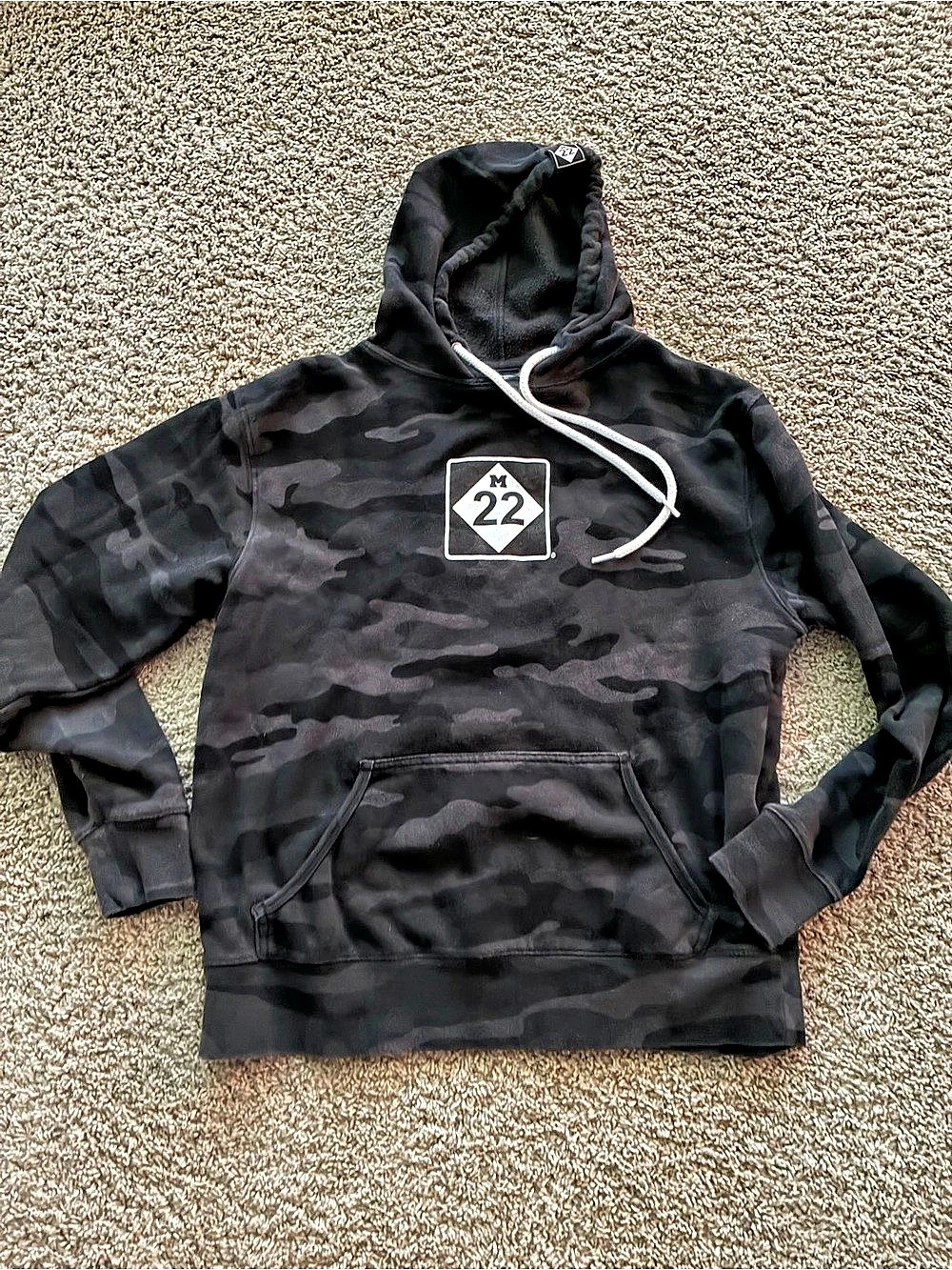 M22 Hood Camo Pullover Hoodie Size Medium
